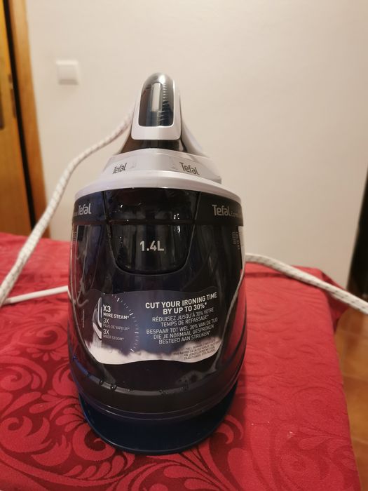 Ferro de engomar Tefal express essential