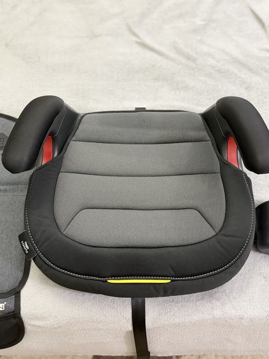 Автокрісло бустер Peg Perego Viaggio Shuttle Licorice чорне