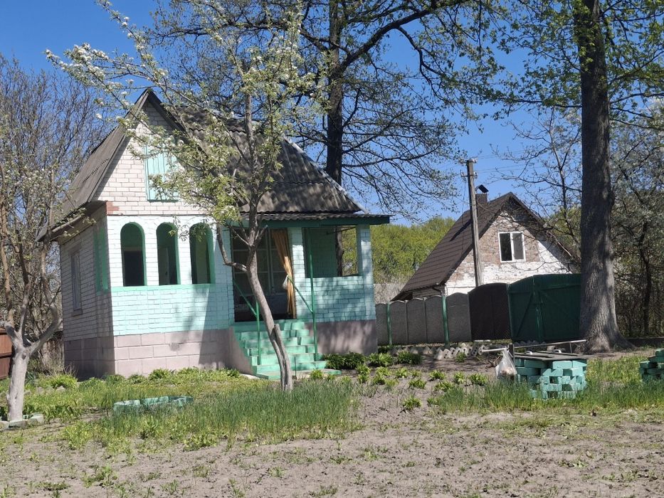Продаж дачі . Лісова Поляна.