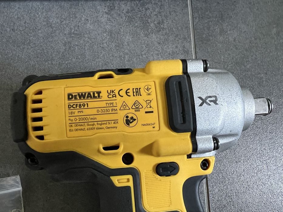 Безщітковий Акум. Гайковерт Dewalt DCF 891