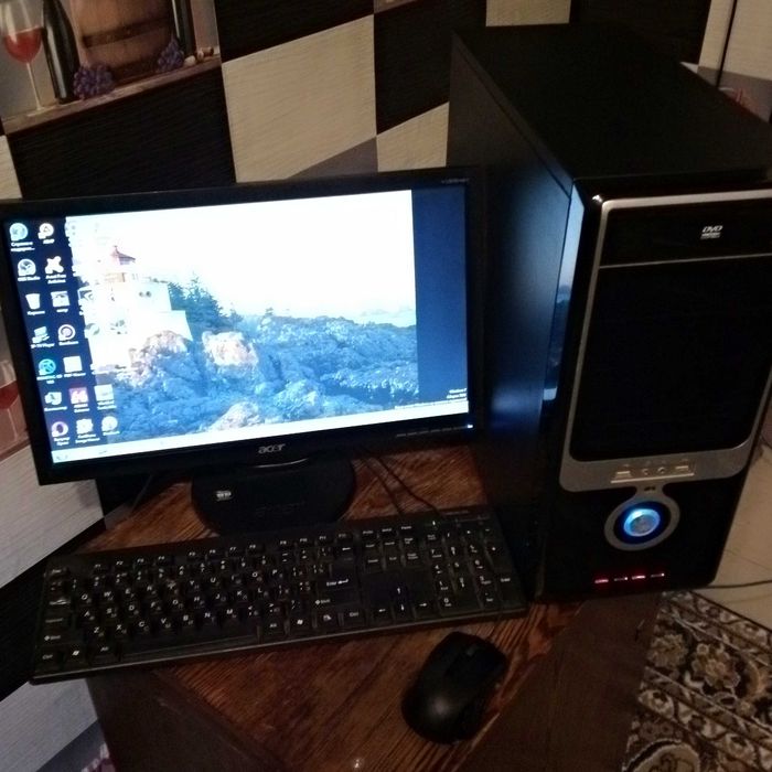 Продам ПК в комплекте.