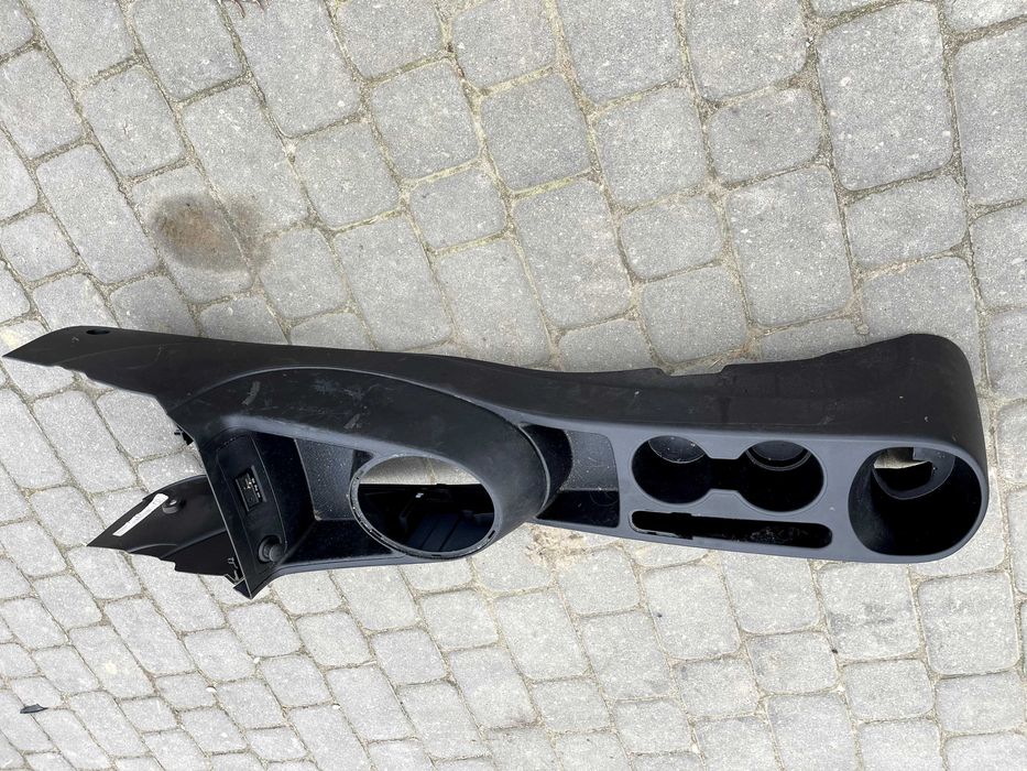 Tunel środkowy Hyundai i20 12- 5D