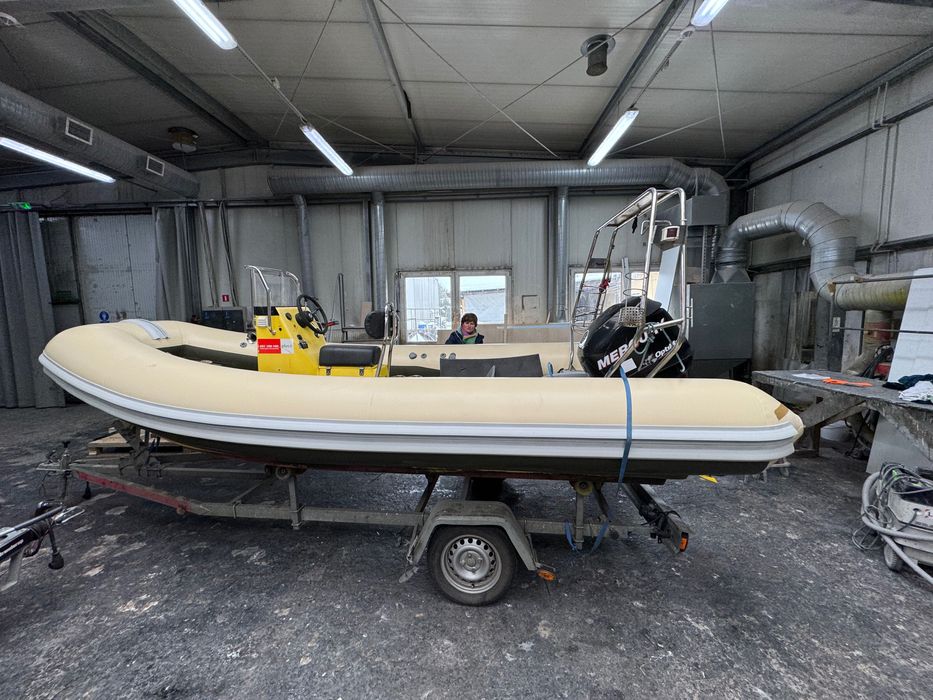 RiB Sportis S5200 /nowe tuby Hypalon / silnik Mercury90 / przyczepa