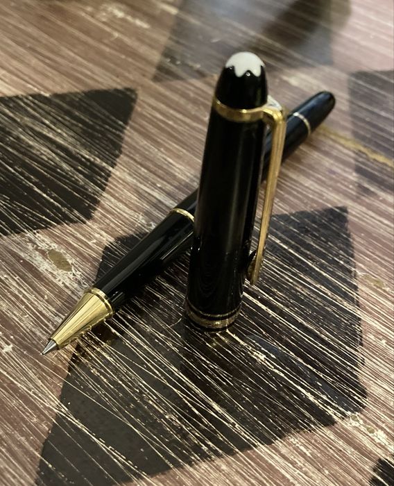 Caneta rollerball Montblanc verdadeira!