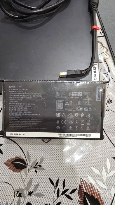 Оригінальна зарядка Lenovo 230W (Slim Tip) + Ноутбук на запчастини