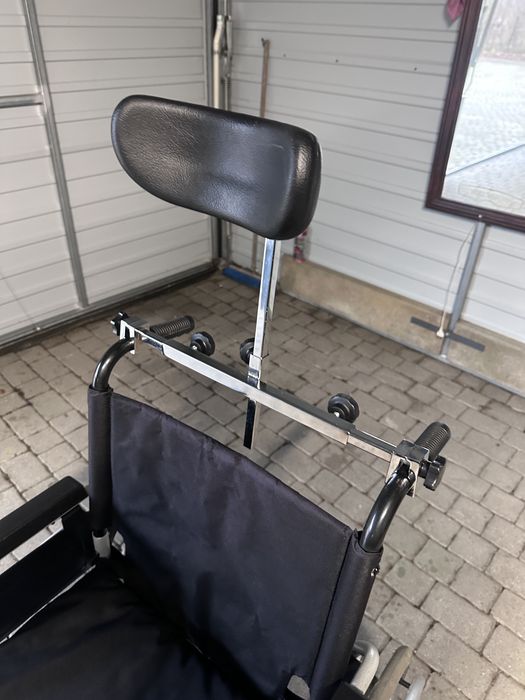 Zagłówek do wózka inwalickiego