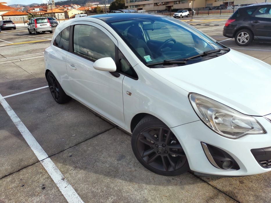 Opel corsa 1.3 cdti black editon
