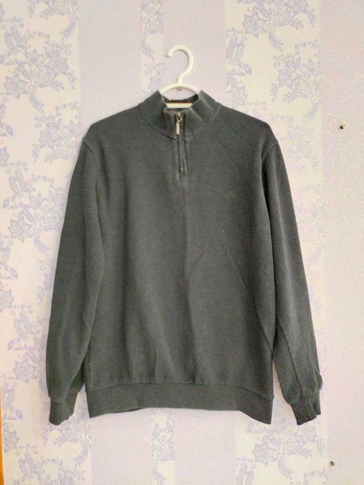 Чорна чоловіча кофта