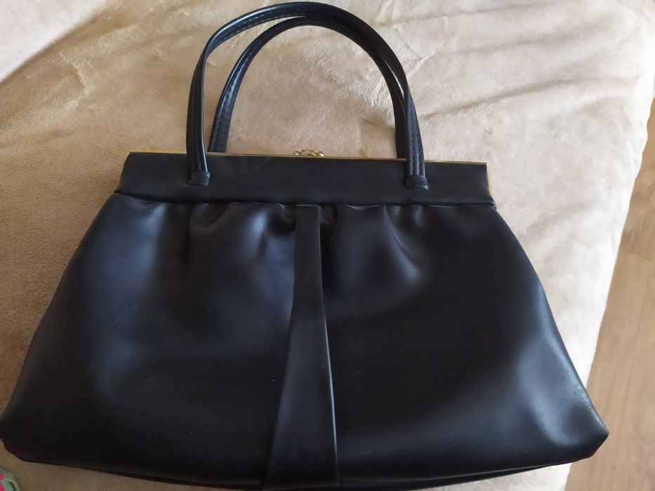 Torebka czarna do ręki