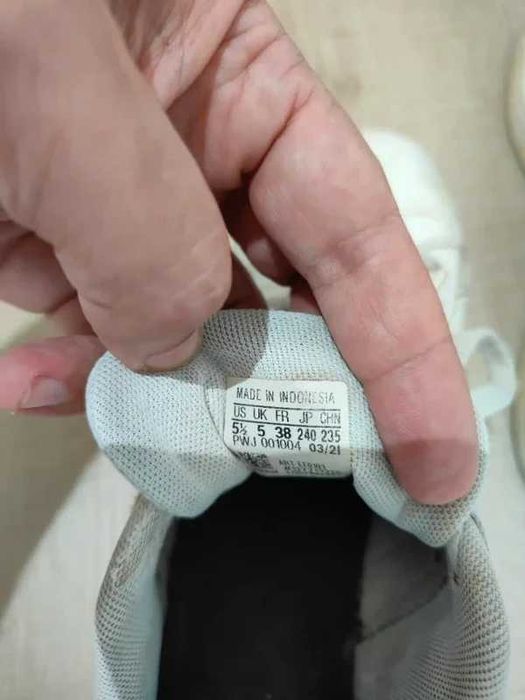 Lote 3 Pares de Ténis: New Balance e Adidas (Tam. 38)