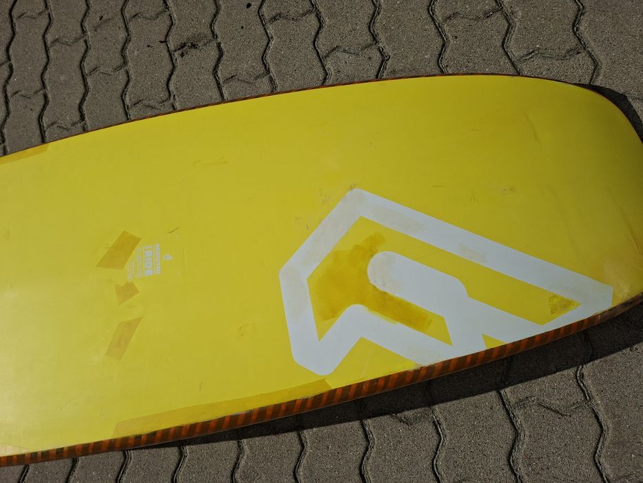 Deska windsurfingowa Fanatic Stubby 77