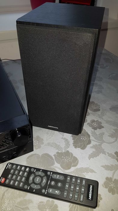 Radio "Medion" z głośnikami