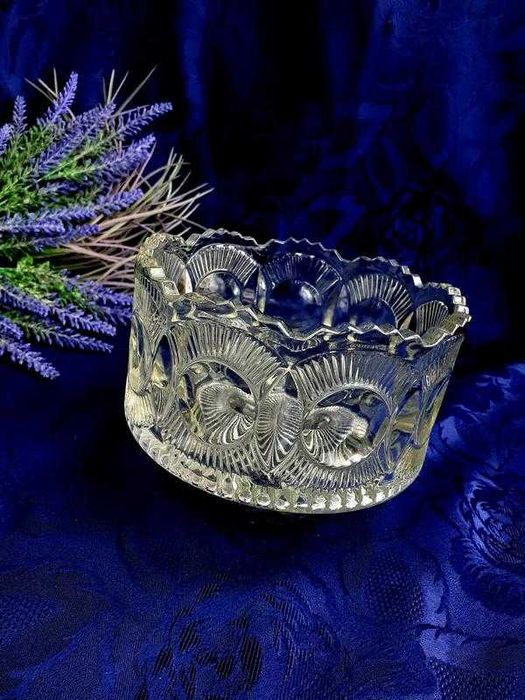 Корона ваза Уршельский з-д прессстекло винтаж ссср конфетница