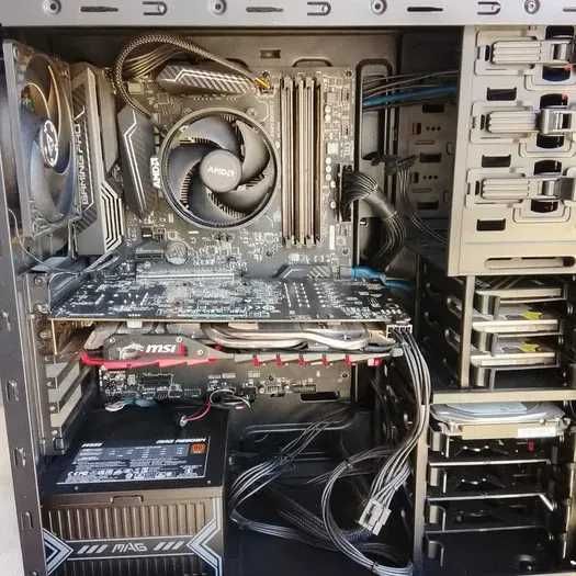 Torre gaming msi