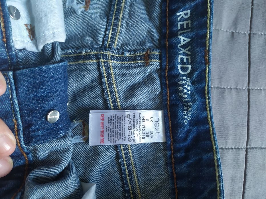 Spodnie jeansy z dziurami r. M Next