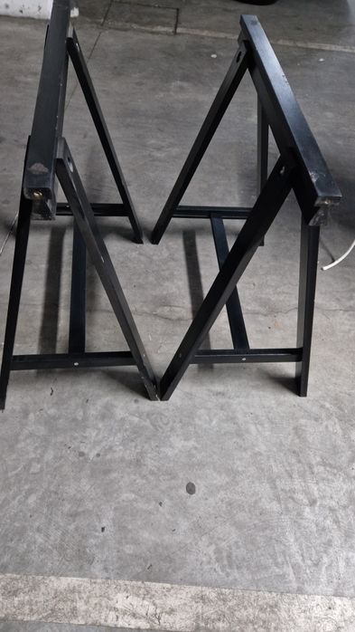 Ikea 2 Cavaletes pretos