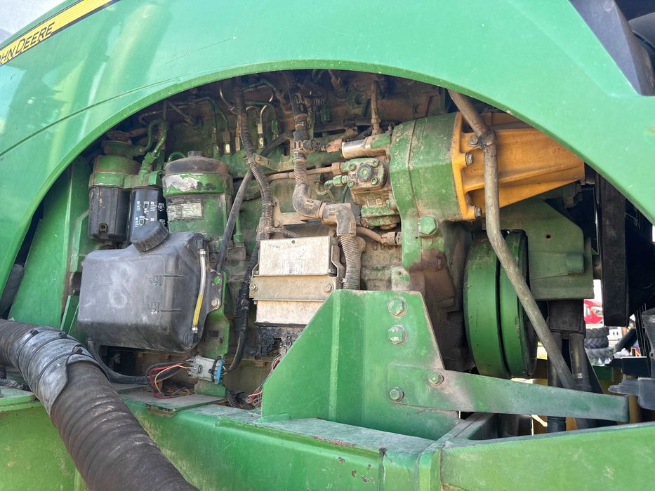 Обприскувач John Deere 4930