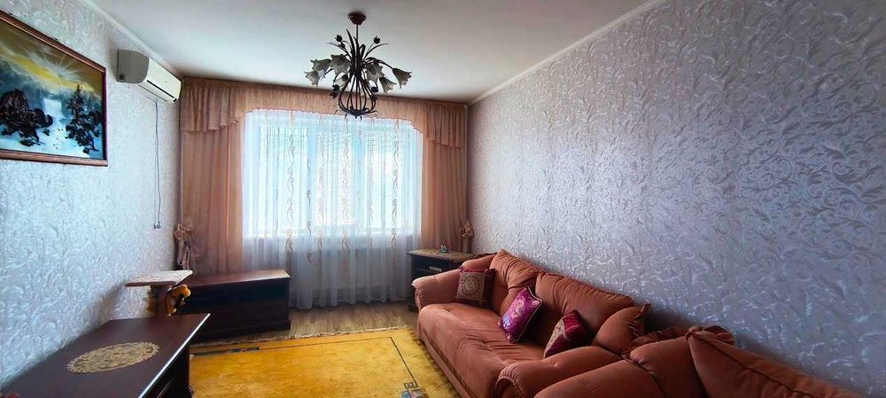 Продаж квартири з автономним опаленням в 12 мкрн