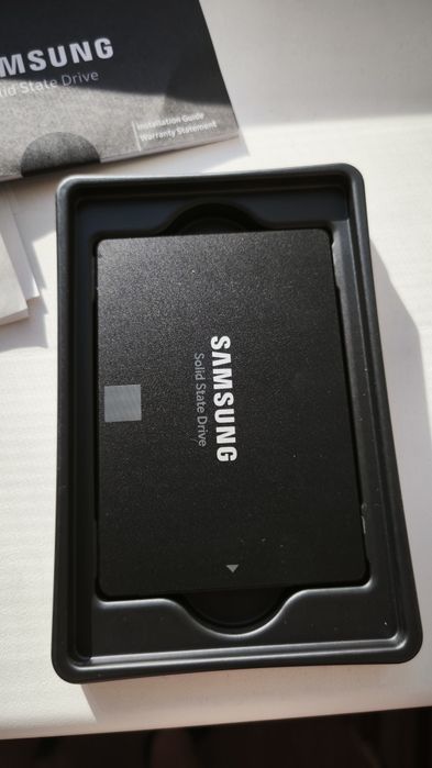 SSD диск Samsung 870 Evo-Series 500GB 2.5" SATA III V-NAND 3bit MLC (TLC) (MZ-77E500BW/MZ-77E500B/EU)