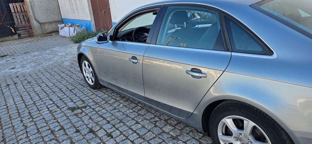 Audi A4 Sedan 2.0 TDI