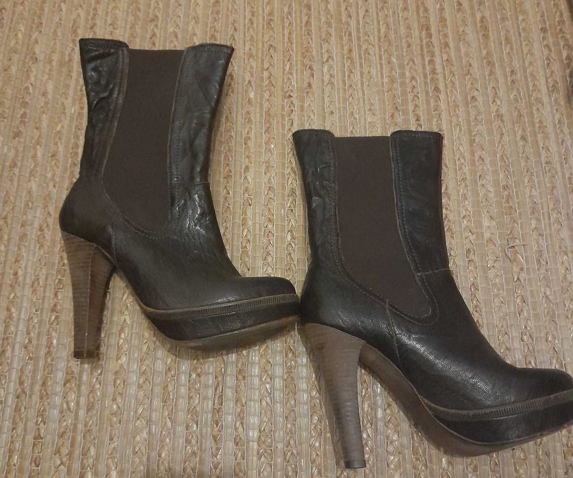 Botas sandálias em pele novas 39 vince camuto