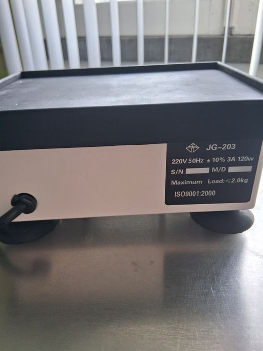 Electro vibradora dental