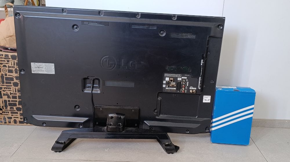 TELEVISÃO LG - LED 100% funcional