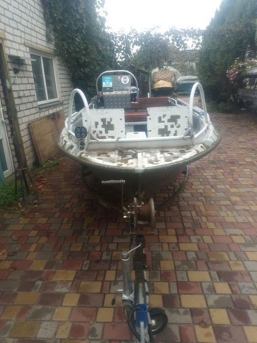 Продам лодку Крим, мотор Ямаха 25.