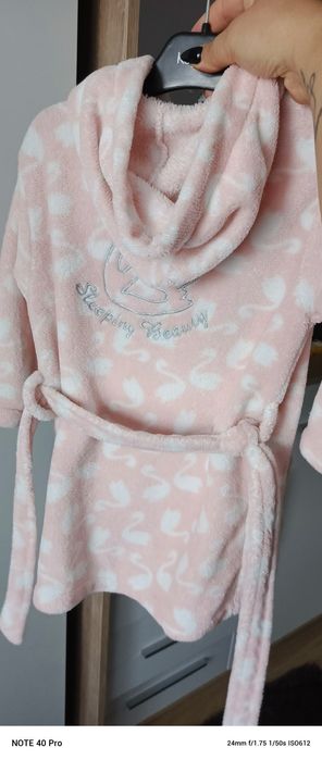 Szlafrok dla dziewczynki 92 98