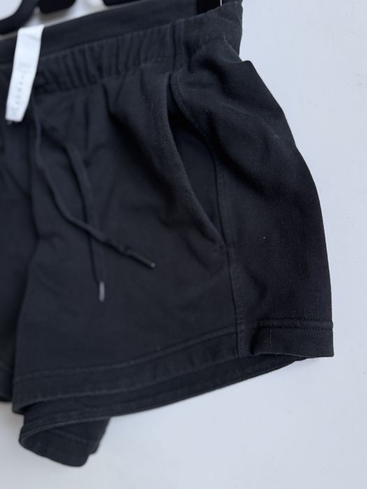 Шорты lululemon 4