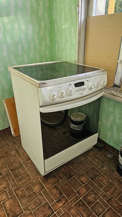 Kuchenka ceramiczna Amica, piec, kuchnia