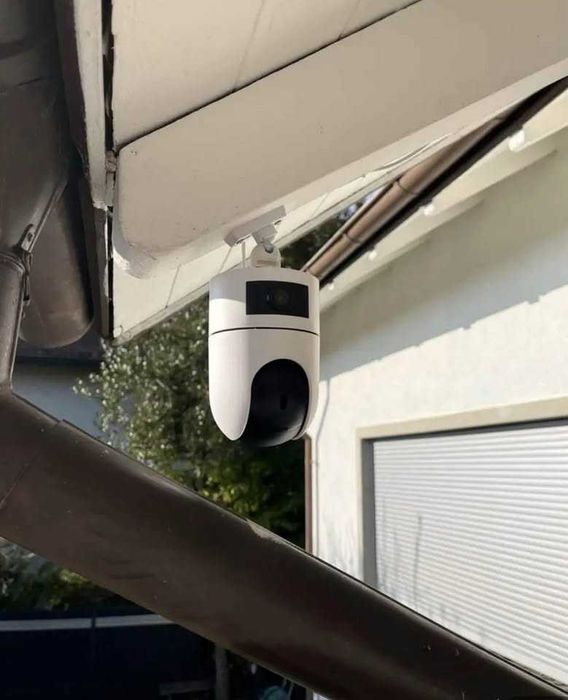 Câmera Wi-Fi 2 lentes - Para parede, teto ou pousar