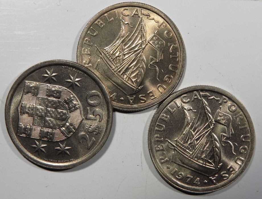 Moedas Republica - 2$50 1974 75 76 77 78 79 80 81 82 83 84 85 - NOVAS DE ROLO - Só 1€ cada