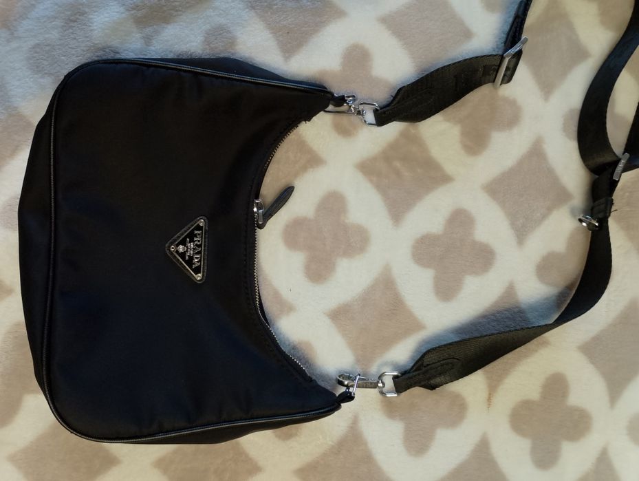 Продам сумку prada