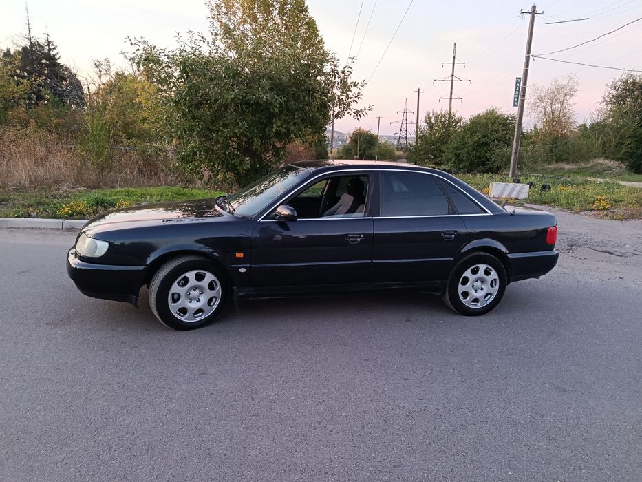 Ауди А6 Quattro с рабочим климатом