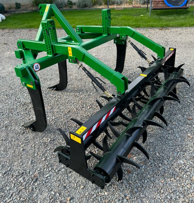 Głębosz wał kolczasty