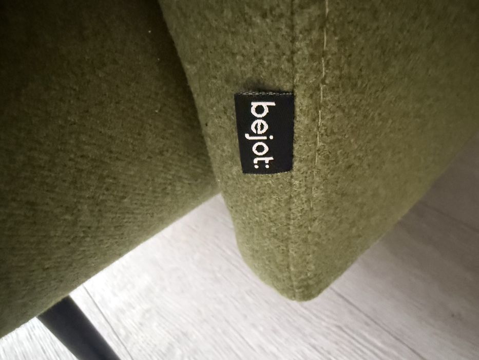 Sofa Bejot Fora FR 423, 3-osobowa, designerska, zielona