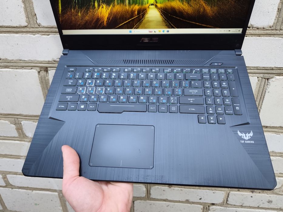 17.3" Ігровий ноутбук ASUS Tuf (Ryzen 5 3550H/16/500/GTX 1650 4gb)