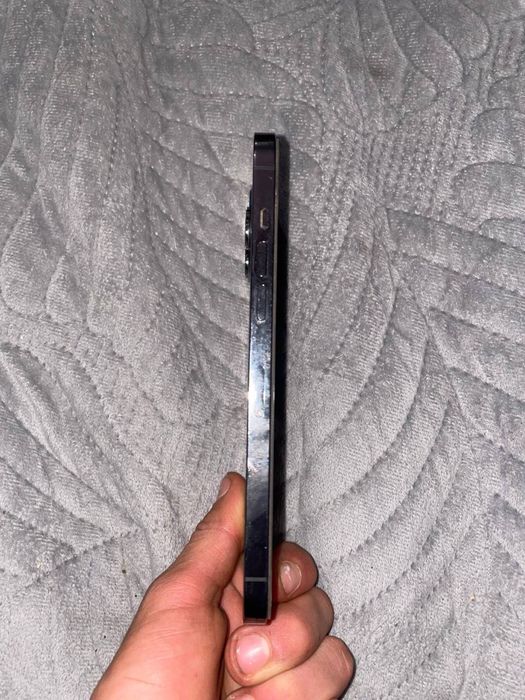 Продам айфон 12 про макс на 256гб