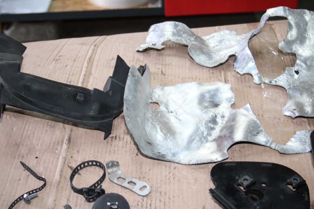 Śruby Szpilki Silnika Mocowanie Wypełnienie Yamaha R1 RN19 07-08