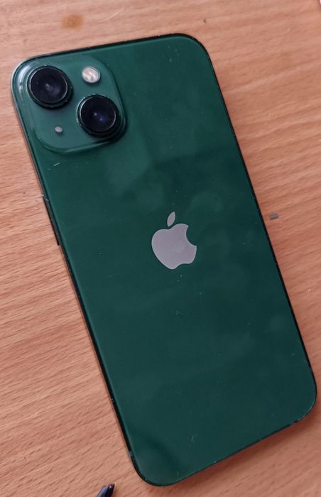 iPhone 13. Dobry stan