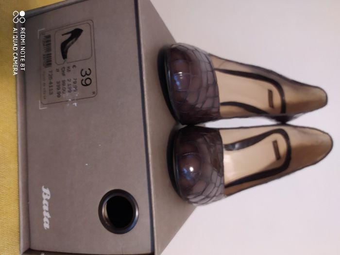 Bata skórzane szpilki damskie - brązowe R.39