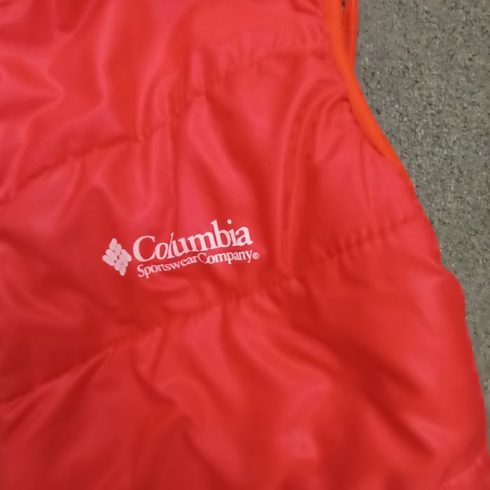 Червона безрукавка