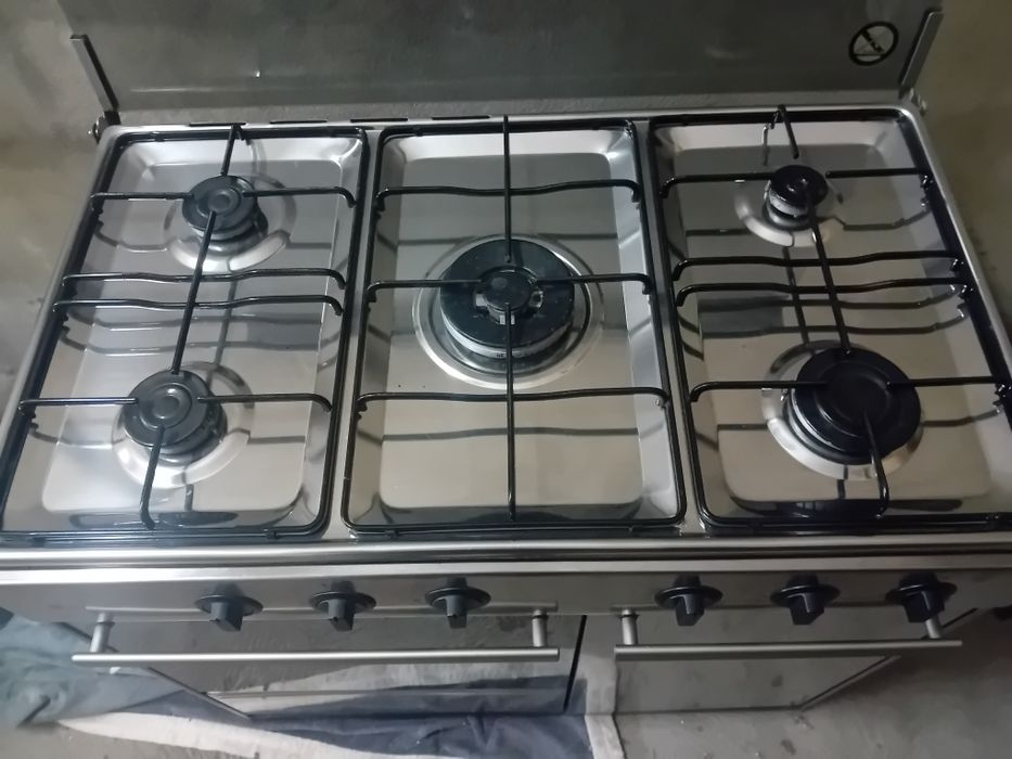 Fogão a gás com 5 bicos