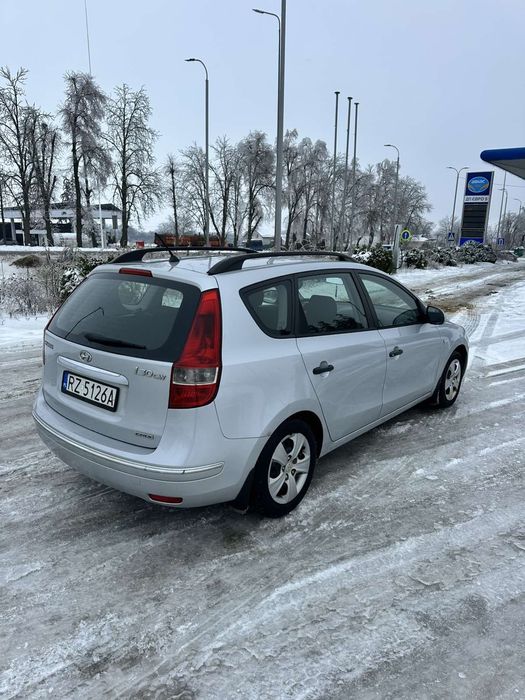 hyundai i30 2010рік універсал1.6 турбо дизель