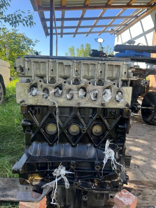 1.9 dCi F9Q/K/A  двигун Рено Трафік Лагуна Сценік Меган Еспейс