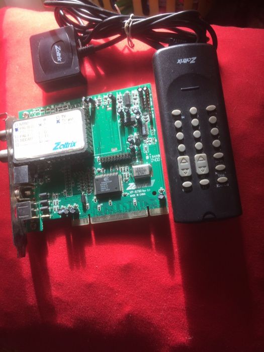Placa PCI de tv analogica mas tb dá os canais,da marca ZOLTRIX
