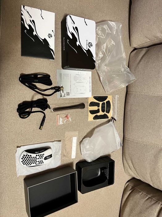 G-Wolves Skoll Mini SK-S ACE Gaming Mouse White \ Sakura