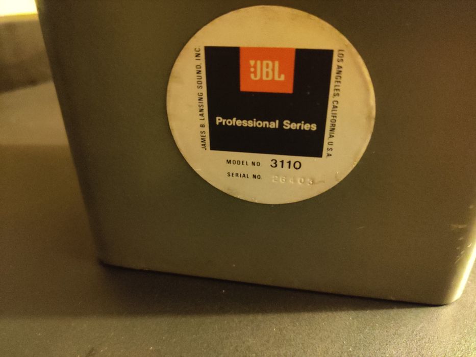 Crossovers JBL modelo 3110