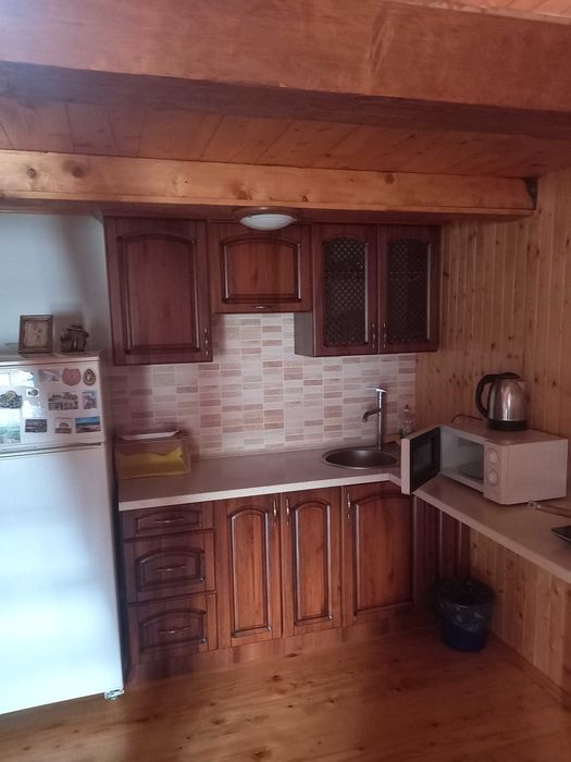 Котедж (Яремче), вільно на новорічні свята.